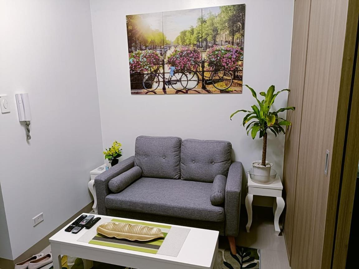 Home Away From Home Manila Eksteriør billede