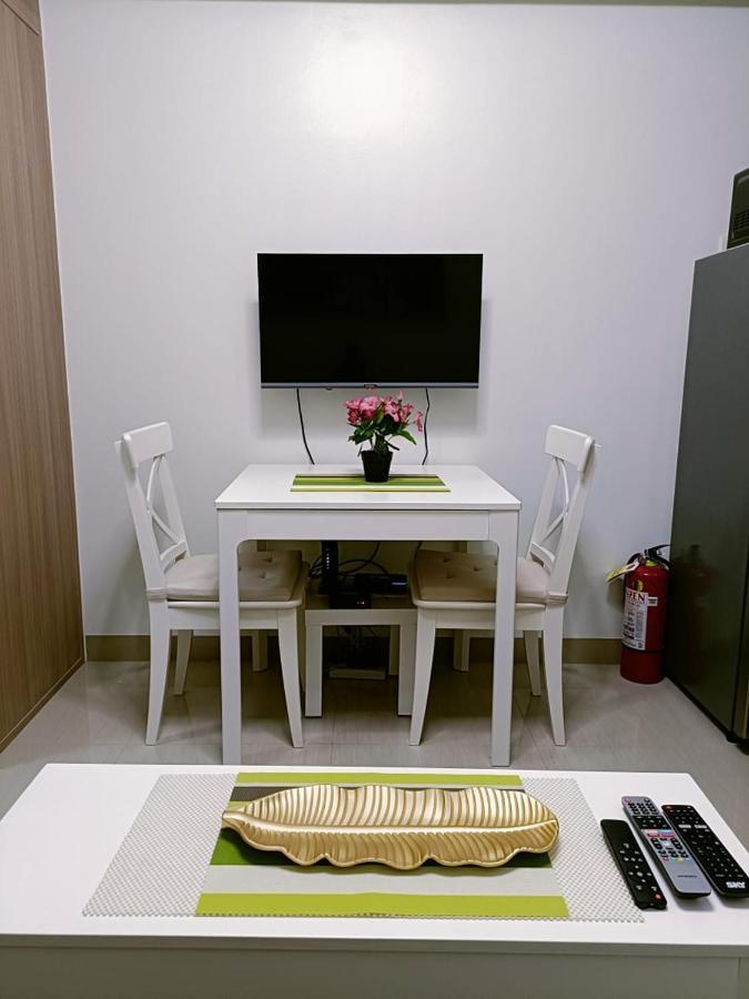 Home Away From Home Manila Eksteriør billede